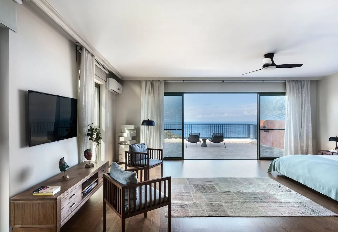 Esentepe-Beachfront-500m2-7-Bed-Golf-Villa-North-Cyprus-Property-J8 Esentepe-Beachfront-500m2-7-Bed-Golf-Villa-North-Cyprus-Property-J8